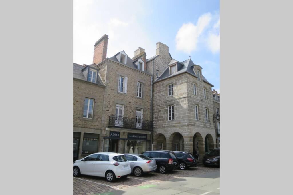 Dinan Chateau - Parking Inclus المظهر الخارجي الصورة